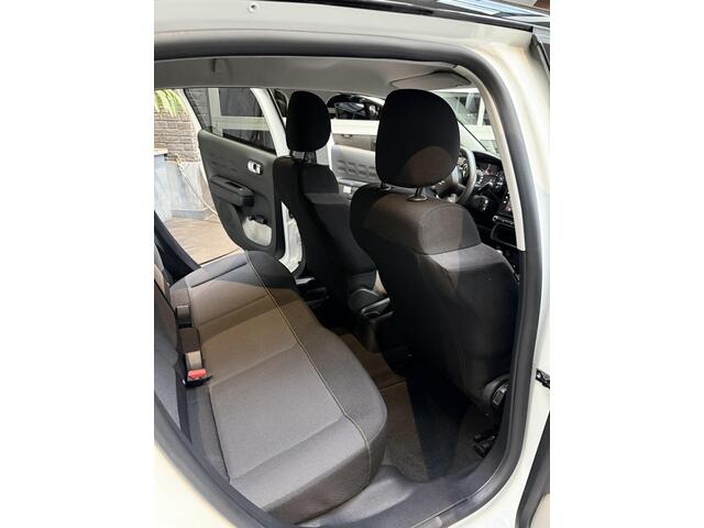 Citroen C3 1.2 PureTech Shine Automaat 5400km !!!