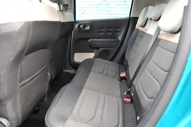 Citroen C3 1.2 Feel Ed. nav pdc+cam LED egtg