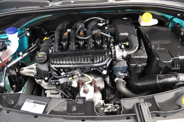 Citroen C3 1.2 Feel Ed. nav pdc+cam LED egtg