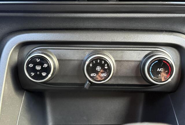 Citroen C3 1.2 Turbo 100pk Plus l Carplay l PDC l Cruise Control l BTW