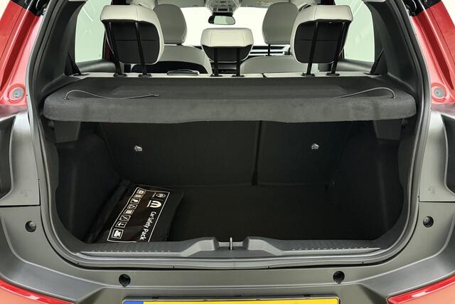 Citroen C3 1.2 Turbo 100pk Max | Navigatie | Camera | Climate control | Lichtmetalen velgen | Dakrails | Zwart dak | DAB Radio