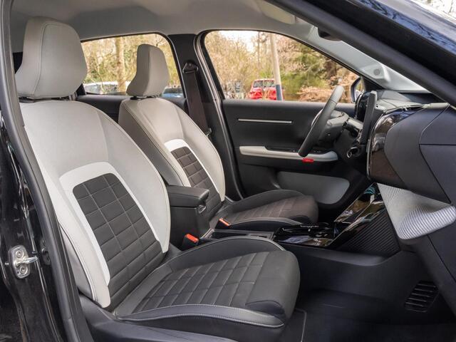 Citroen C3 Ë-C3 Max 113pk 44 kWh | Camera | Sensoren rondom |