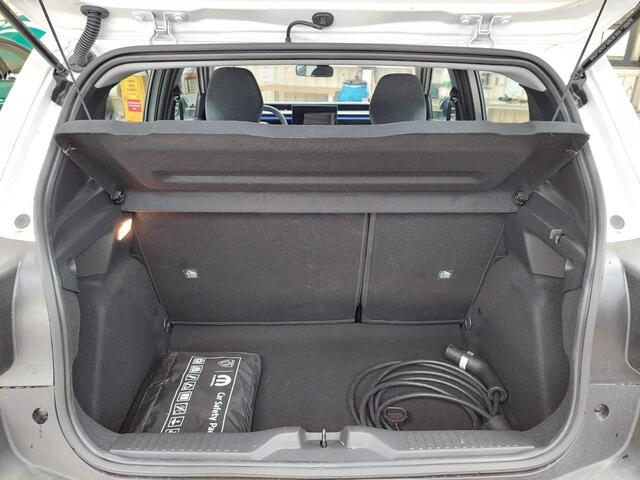 Citroen C3 Ë-C3 Plus 113pk 44 kWh Navigatie via Apple Carplay/Android auto