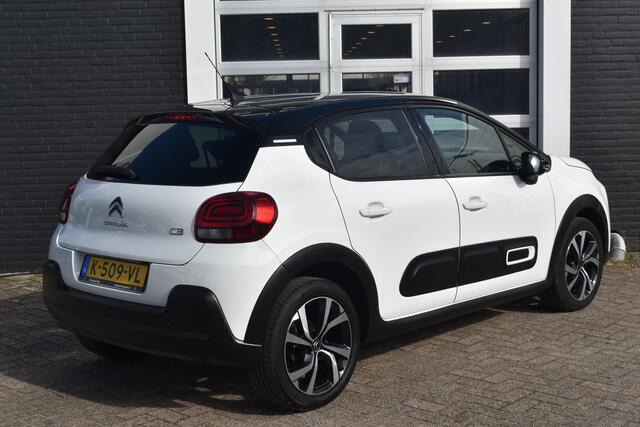 Citroen C3 PureTech 82 Shine | Navigatie | Achteruitrijcamera | Airconditioning ECC | Carplay & Android auto | Lichtmetalen velgen | Advanced Comfortstoelen | Isofix Bevestigingspunten | Zeer Compleet!!