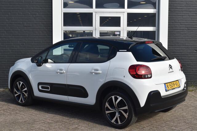 Citroen C3 PureTech 82 Shine | Navigatie | Achteruitrijcamera | Airconditioning ECC | Carplay & Android auto | Lichtmetalen velgen | Advanced Comfortstoelen | Isofix Bevestigingspunten | Zeer Compleet!!