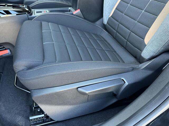 Citroen C3 Aircross 1.2 Hybrid 145 PK Plus | Automaat | Nieuwe Auto | Tot 8 jaar Garantie | Multimediascherm met Apple Carplay & Android Auto | Camera | Parkeersensoren | LED verlichting | Climate Control | Cruise Control | Zeer ruime auto met hoge zitpositie ! |