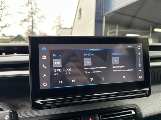 Citroen C3 1.2 Hybrid 110 PK Max | Automaat | Nieuwe Auto | Tot 8 Jaar Garantie | Advanced Comfort Stoelen | Navigatie | Full LED Verlichting | Navigatie | Camera | Hoge Zitpositie | Parkeersensoren | Hybride Rijden Zonder Stekker | Two-Tone | Lichtmetalen Velgen |