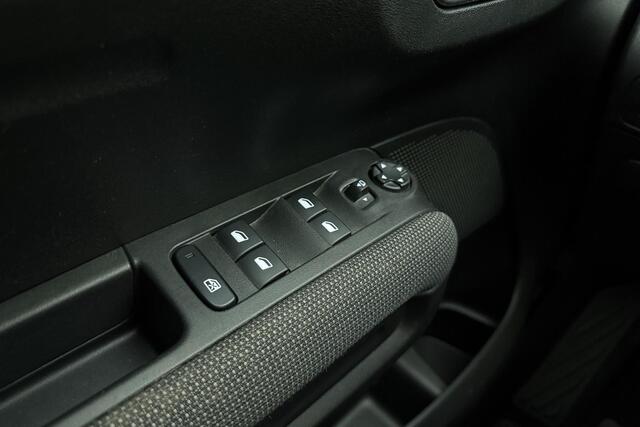 Citroen C3 Aircross 1.2 PureTech S&S Business 110pk | Apple carplay/Android auto | Trekhaak | Climate control | Cruise control | Navigatie | Lichtmetalen velgen 17'' |