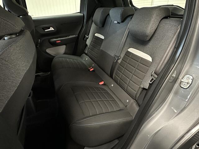 Citroen C3 1.2 TURBO PLUS 100PK NIEUW MODEL 2025 50 STUKS OP VOORRAAD !!! NAVIGATIE VIA APPLE CARPLAY/ANDROID CRUISE CONTROL AIRCO BLUETOOTH TELEFOON RIJSTROOKSENSOREN PDC ZEER MOOI !! 3010