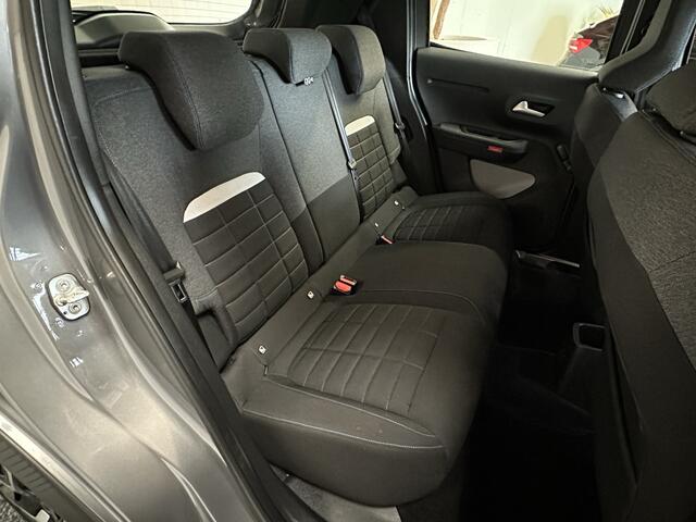 Citroen C3 1.2 TURBO PLUS 100PK NIEUW MODEL 2025 50 STUKS OP VOORRAAD !!! NAVIGATIE VIA APPLE CARPLAY/ANDROID CRUISE CONTROL AIRCO BLUETOOTH TELEFOON RIJSTROOKSENSOREN PDC ZEER MOOI !! 3010