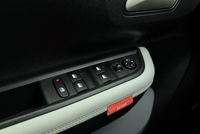 Citroen C3 Ë-C3 Max 113pk 44 kWh | Apple Carplay/Android Auto | Achteruitrijcamera | 11KW lader | 3 fase | Cruise Control