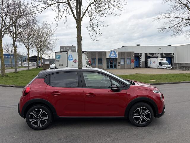 Citroen C3 1.2i PureTech Business 85 PK. Nieuwe auto met slechts 33.000 KM !!!