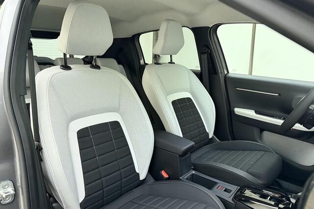 Citroen C3 1.2 Hybrid 110pk Max | Navigatie | Apple Carplay | Climate en Cruise Control | LM-velgen | Camera | Parkeersensoren