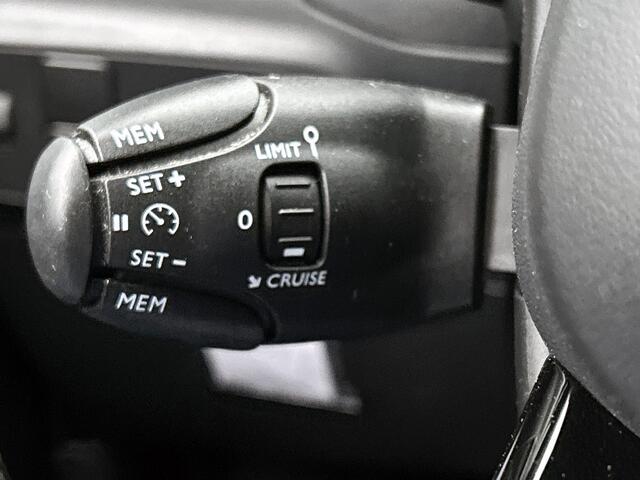 Citroen C3 83pk Feel Edition | Rijklaar | Keyless Entry | Navi | 17" LMV |