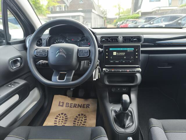 Citroen C3 PureTech 82 Feel, Navigatie, Cruise control, Trekhaak