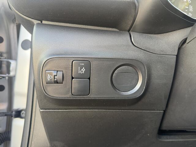 Citroen C3 1.2 PureTech Live 5 Drs Cruise/StrBkr