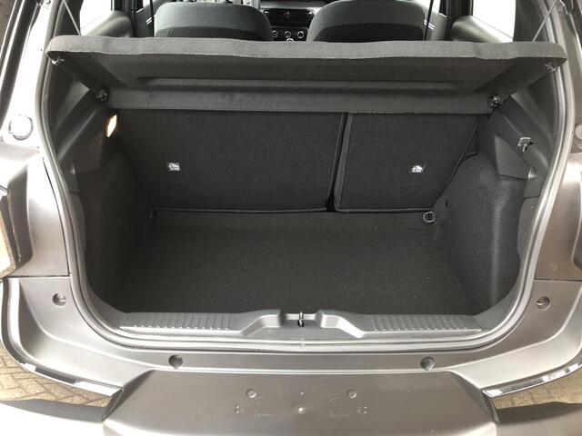 Citroen C3 1.2 Turbo 100pk Plus | Airco | Cruise Control | Apple Carplay - Android Auto | Parkeerhulp achter | 8 Jaar Garantie | Buitenspiegels Elektrisch inklapbaar | LED Verlichting