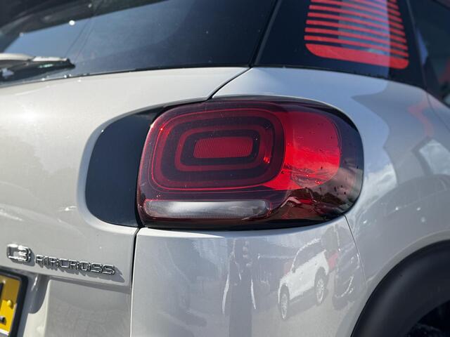 Citroen C3 Aircross 1.2 PureTech S&S Shine Automaat - Navigatie - Climate Control - Apple Carplay - Trekhaak