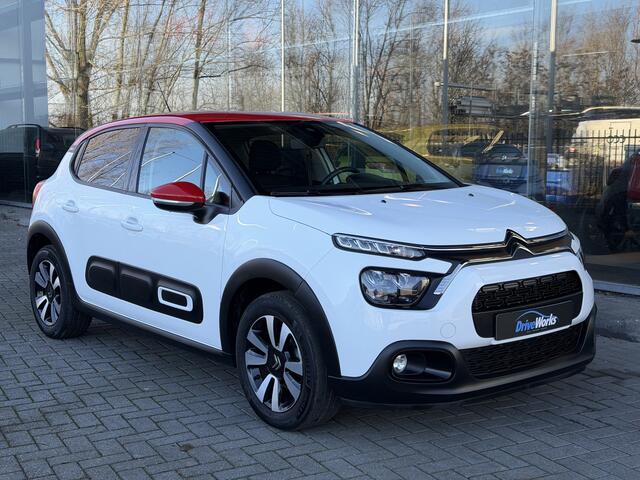 Citroen C3 1.2 PureTech SHINE | Automaat | Carplay | PDC | Weinig kilometers | Interesse, Proefrit? Bel of app met: 06-24 28 28 42 / 06-42130156