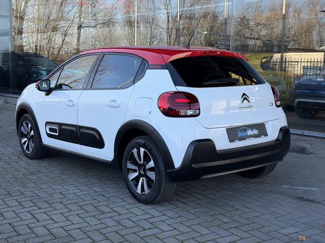 Citroen C3 1.2 PureTech SHINE | Automaat | Carplay | PDC | Weinig kilometers | Interesse, Proefrit? Bel of app met: 06-24 28 28 42 / 06-42130156