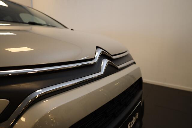 Citroen C3 PT 110 Shine Amb Wood int | Carplay | Trekhaak | 17"