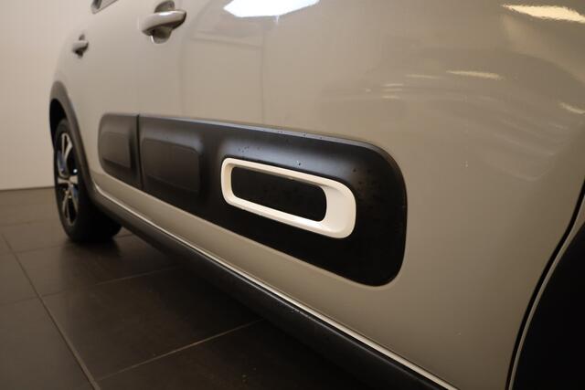 Citroen C3 PT 110 Shine Amb Wood int | Carplay | Trekhaak | 17"