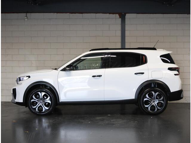 Citroen C3 Aircross 1.2 Hybrid 145PK Plus | 1ste eigenaar | AppleCarplay/AndroidAuto | Armsteun | LED | Camera | Climate Control | Cruise Control | Isofix | Privacy Glass | Parkeersensoren | DAB Radio |