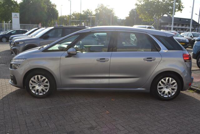 Citroen C4 SpaceTourer 130 AUTOMAAT | SELECTION | LAGE KM.ST.! | PDC A. + CAMERA | NAV. | BLUETOOTH | |