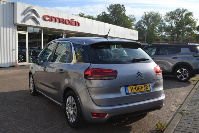 Citroen C4 SpaceTourer 130 AUTOMAAT | SELECTION | LAGE KM.ST.! | PDC A. + CAMERA | NAV. | BLUETOOTH | |
