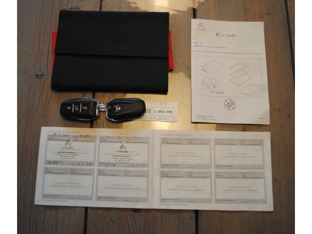 Citroen C4 1.2 PT. Shine | Apple Carplay | Stoelverwarming | Trekhaak