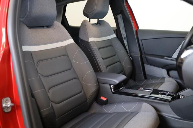 Citroen C4 PT 130 Shine Automaat-8 Panoramadak | Stoelverwarming | HiFi | All season