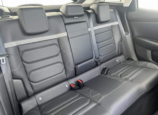 Citroen C4 1.2 PT 130 EAT8 Shine | Leder | Panoramadak | Massagestoel | Prijs is rijklaar