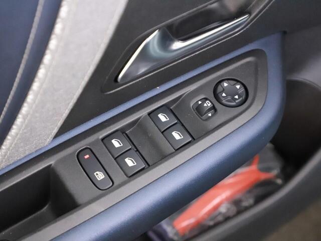 Citroen C4 1.2T 130pk Shine Trekhaak/Stoel.Verw/H.Leder/Nav/ Camera/Hud/Vc/Dab/Ecc/CarPlay