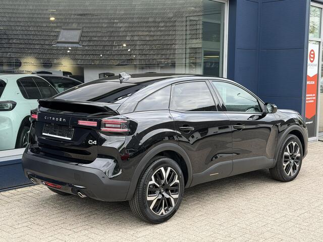 Citroen C4 1.2 Hybrid 145pk Max | Automaat Hybride | Meest complete uitvoering | Slechts 4400 KM | 360 Graden Camera | Navigatie | LED Verlichting | Camera | Adaptieve Cruise Control | Climate Control | Comfortstoelen | Digitaal Dashboard | Apple Carplay & Android A