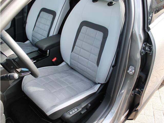 Citroen C4 Hybrid 145pk Max Full Options Automaat | Alcantara/Panoramadak/Stoelverwarming/Camera