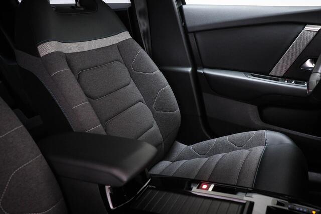 Citroen C4 1.2 Puretech Feel Pack | COLOR GLOSSY BLACK PACK | HALF LEDER | STOELVERWARMING | DAB | CAMERA