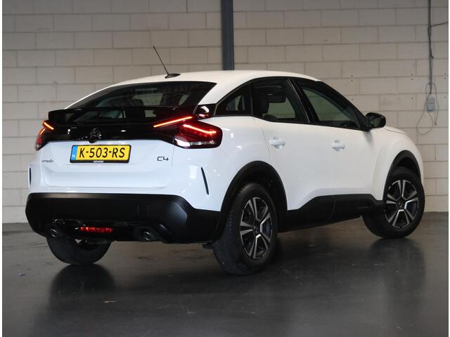 Citroen C4 1.2 130PK Feel Edition | 1ste Eigenaar | Head-Up Display | Cruise Control | Camera | Keyless | AppleCarPlay/AndroidAuto | Armsteun | Navigatie | LED | Stof/Lederenbekleding | Isofix | Parkeersensoren |