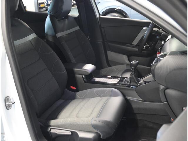 Citroen C4 1.2 130PK Feel Edition | 1ste Eigenaar | Head-Up Display | Cruise Control | Camera | Keyless | AppleCarPlay/AndroidAuto | Armsteun | Navigatie | LED | Stof/Lederenbekleding | Isofix | Parkeersensoren |