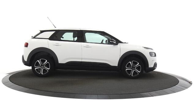 Citroen C4 CACTUS 1.2 PureTech Feel Parkeerhulp / Navigatie / Carplay