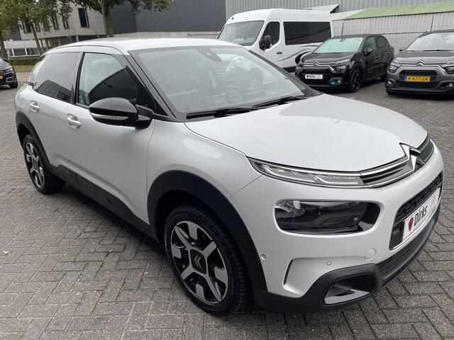 Citroen C4 CACTUS 110pk Shine Pack (Camera - Parkeersensoren V+A - Keyless Entry - Automatische Airco - 17"incl 4S - Apple Carplay - Navigatie - Dodehoekdetectie)