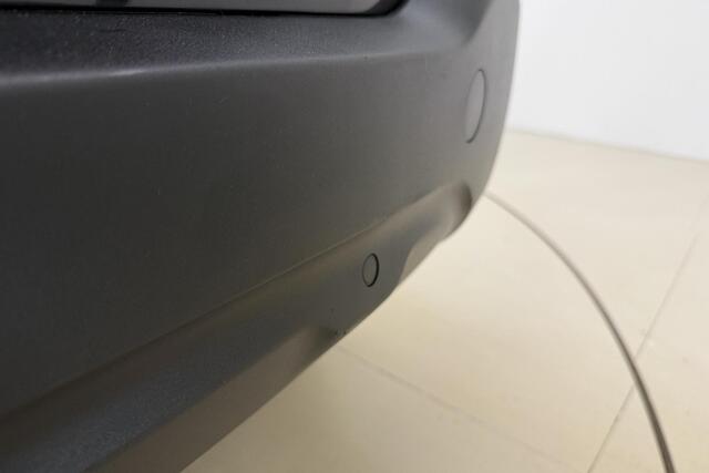 Citroen C4 CACTUS 1.2 PureTech Feel 110 PK | Climate control | Parkeersensoren | Navigatie via Carplay | Weinig kilometers | Cruise control | DAB radio