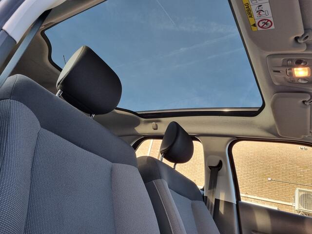 Citroen C4 CACTUS 1.2 PureTech Feel ?PANODAK ?COMPLETE AUTO!!