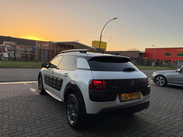 Citroen C4 CACTUS 1.2 PureTech Shine | 2E EIGENAAR | 12MND GARANTIE | NAVI | CRUISE | BLUETOOTH | LMV | CRUISE |