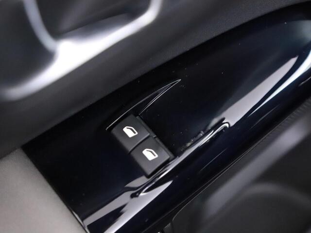 Citroen C4 CACTUS 1.2 T 110PK C-series Nav/Camera/Carplay /Winterpakket