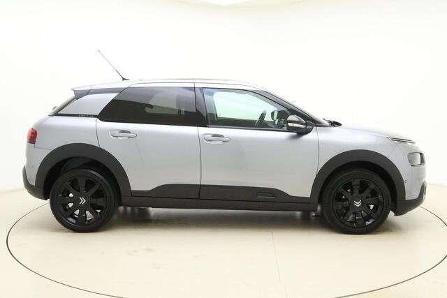 Citroen C4 CACTUS 1.2T Shine 110pk | Panorama dak | 17'' LM Velgen | Camera | Navigatie | Climate Control | Apple Carplay & Android Auto | Keyless Entry & Start
