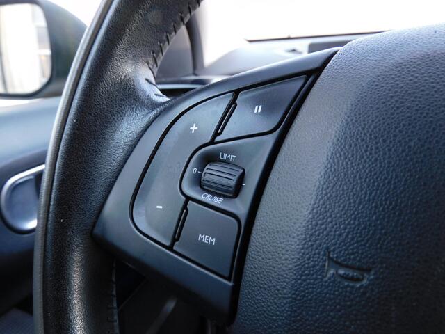 Citroen C4 CACTUS 1.2 PureTech Feel TOPSTAAT! DEALER ONDERHOUDEN! NAVI! BLUETOOTH! CLIMA! CRUISE! LM VELGEN!
