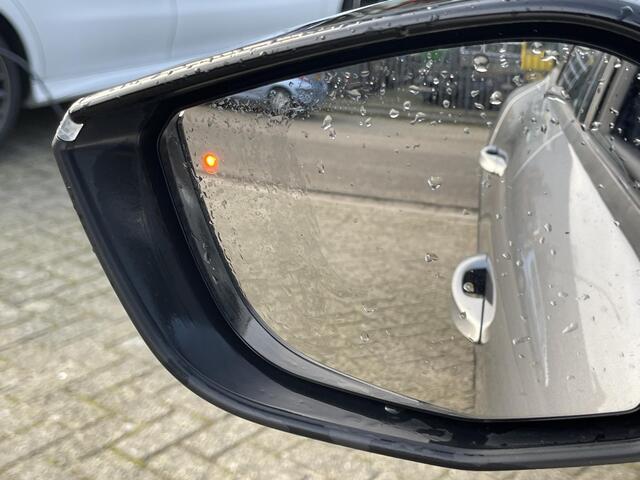 Citroen C5 X 1.6 Plug-in Hybrid Business Plus 19''/Leder/Dodehoek/Head-up Display/Keyles/Stuur+stoelverwarming/Voorruitverwarming/DAB+/Camera