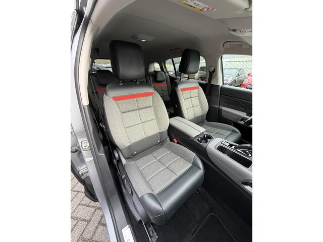Citroen C5 Aircross 180pk Feel (Camera - Keyless Entry - Automatische Airco - Navigatie - Parkeersensoren V+A - 18"incl 4S - Comfort Seats)