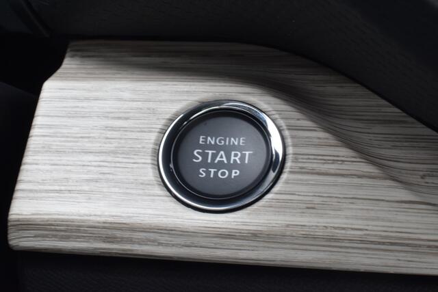 Citroen C5 X Plug-in Hybrid 225 EAT8 Hypnos | Shine Automaat | Leder | Navi | Panodak | Pack Hifi | Full Option | | SOH 98% | 8 jaar Citroen We Care garantie |