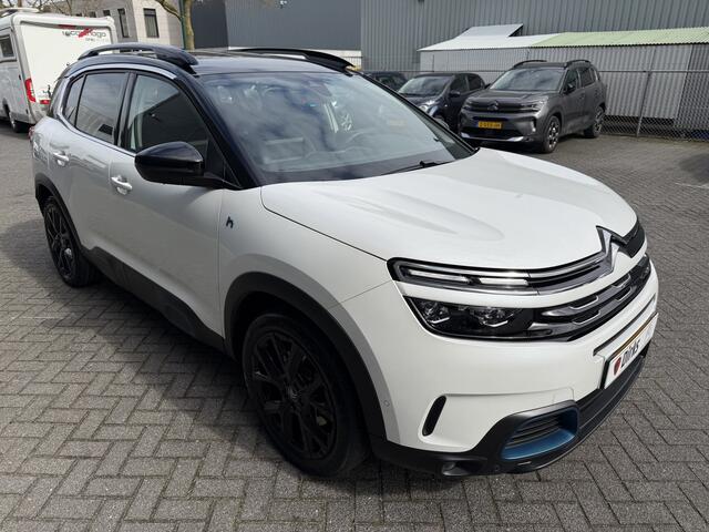 Citroen C5 Aircross 225pk Hybrid Shine (Trekhaak - Leder incl stoelverwarming - Elektrische klep - 19"- Camera - Keyless Entry - Adaptieve Cruise Controle - Apple Carplay)